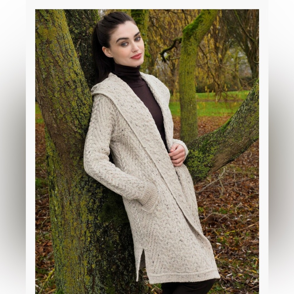 NWT Aran Crafts wool  Herringbone Shawl Hooded Cardigan Sweater Size M Oatmeal